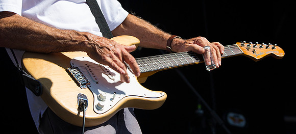 Dave Hole