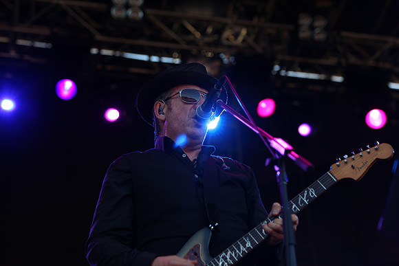 Elvis Costello & The Imposters