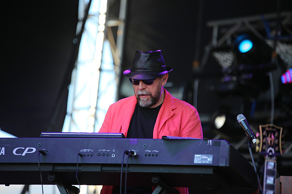 Elvis Costello & The Imposters