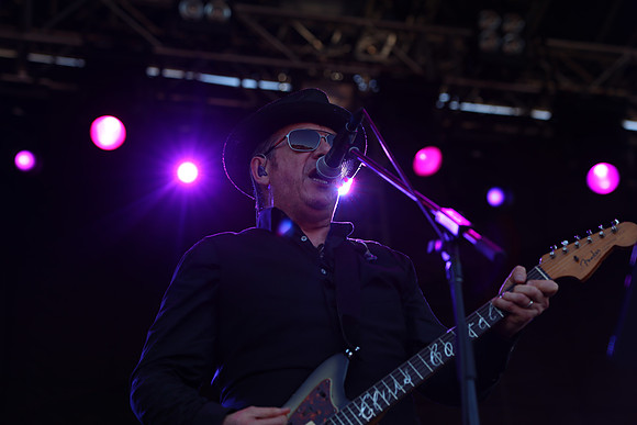 Elvis Costello & The Imposters