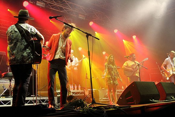 Edward Sharpe & The Magnetic Zeros