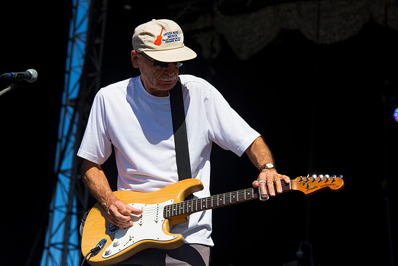 Dave Hole