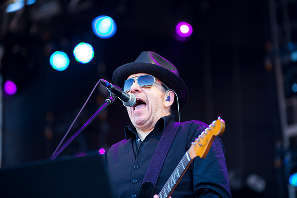 Elvis Costello & The Imposters